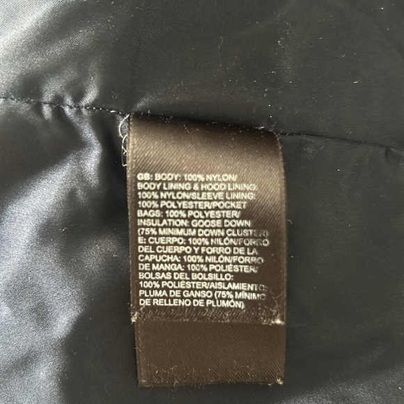 North Face midi puffer coat w/down insulation - Picture 9 of 9